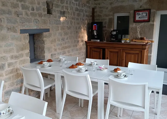 D'hotes De L'eglise Bed & Breakfast 3*