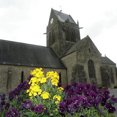 Bed & Breakfast D'hotes De L'eglise 3*